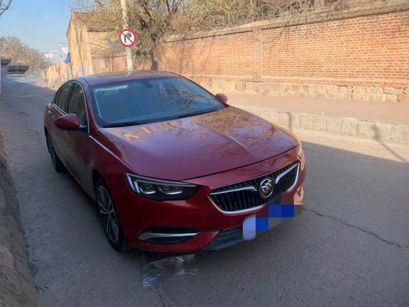 枣庄18年别克君威5