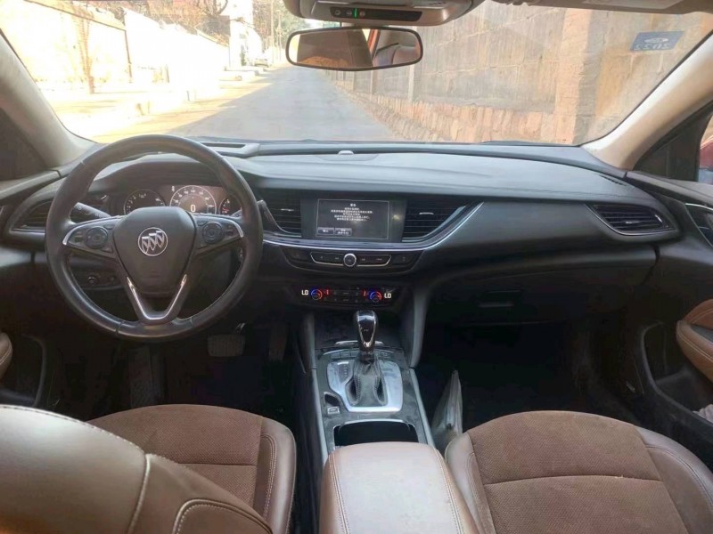 枣庄18年别克君威7