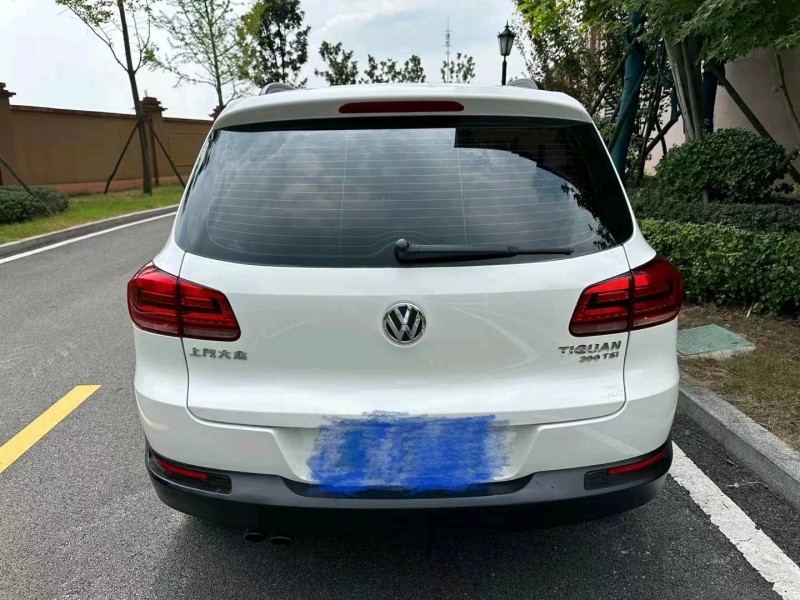衡阳17年大众途观5