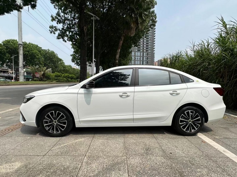 东莞22年荣威i57