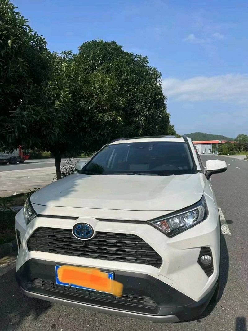 衡阳21年丰田RAV4荣放1