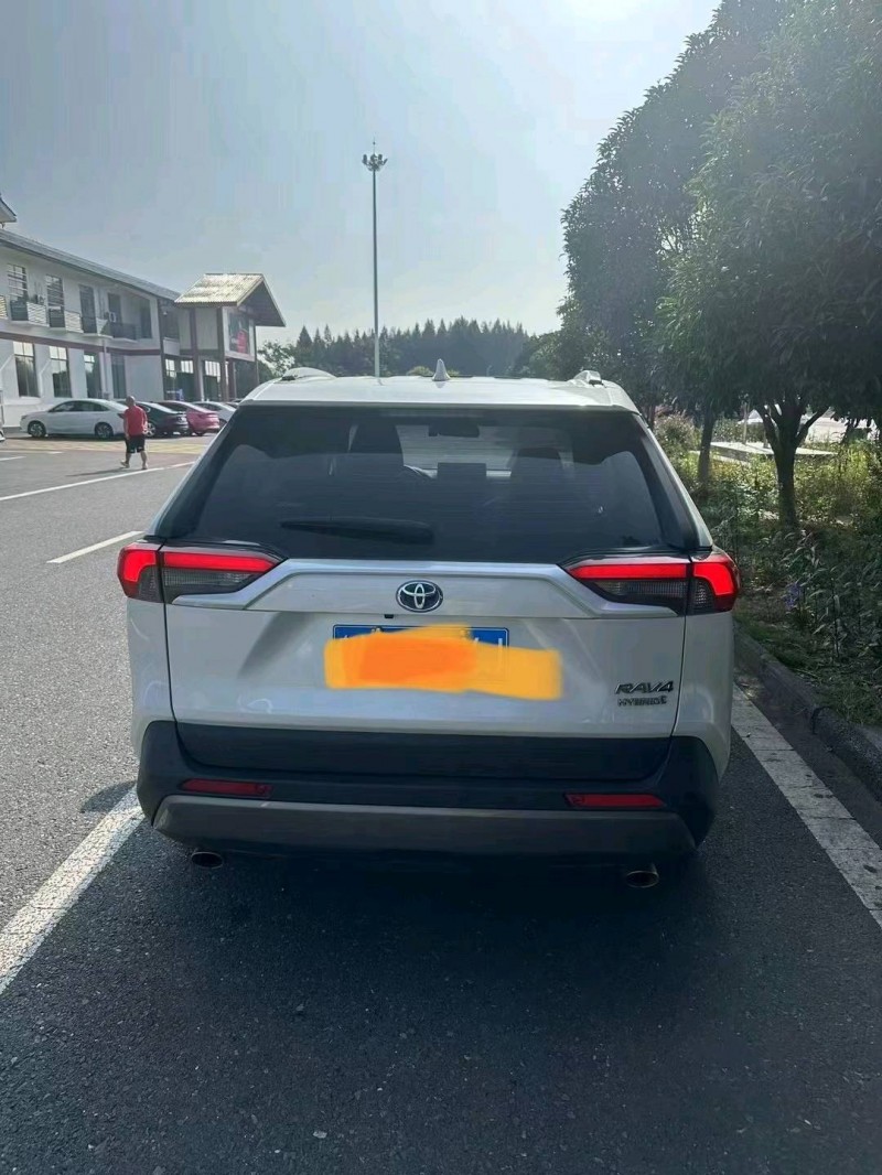 衡阳21年丰田RAV4荣放7