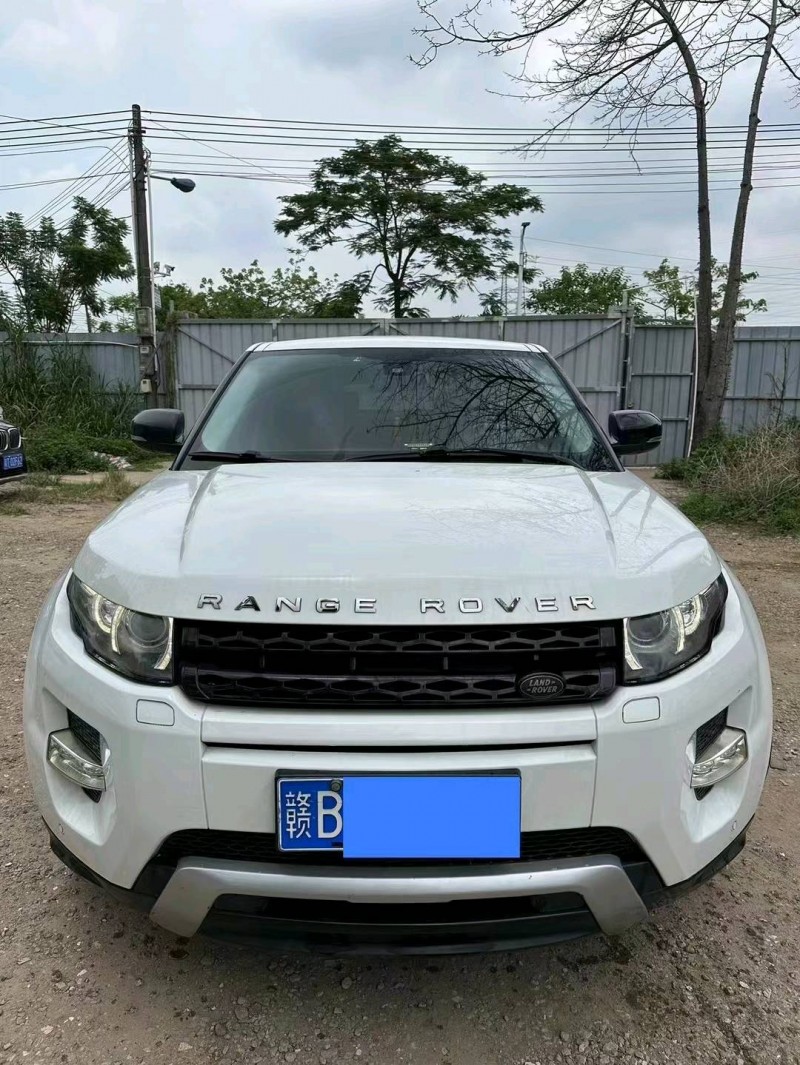 广州13年路虎极光1