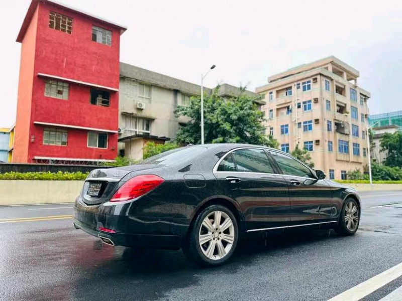 东莞16年奔驰S8
