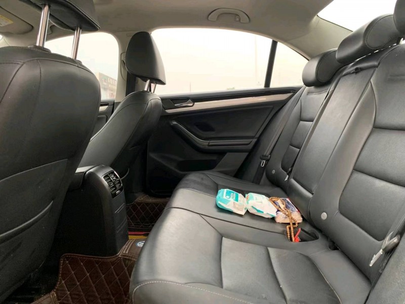 保定16年大众速腾7