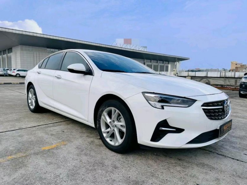 东莞21年别克君威3