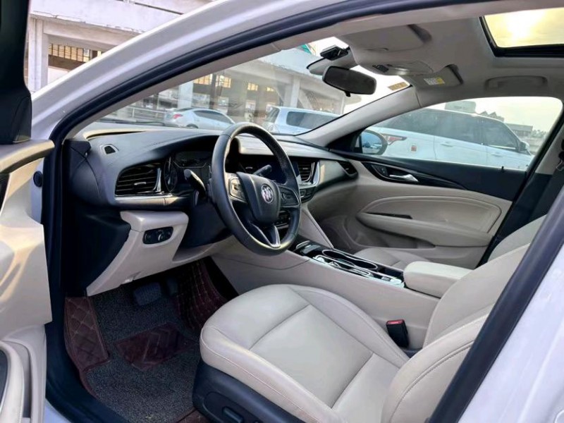 东莞21年别克君威4