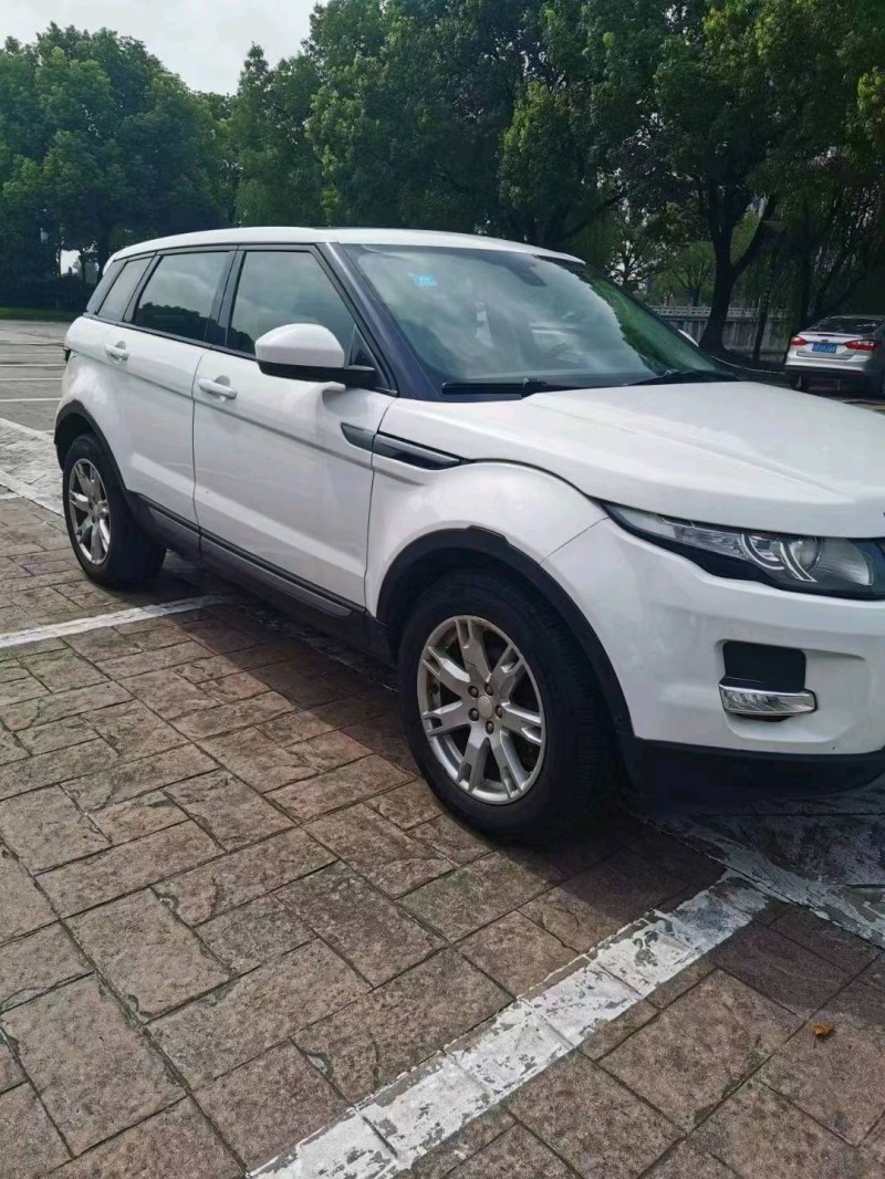 常州15年路虎极光2