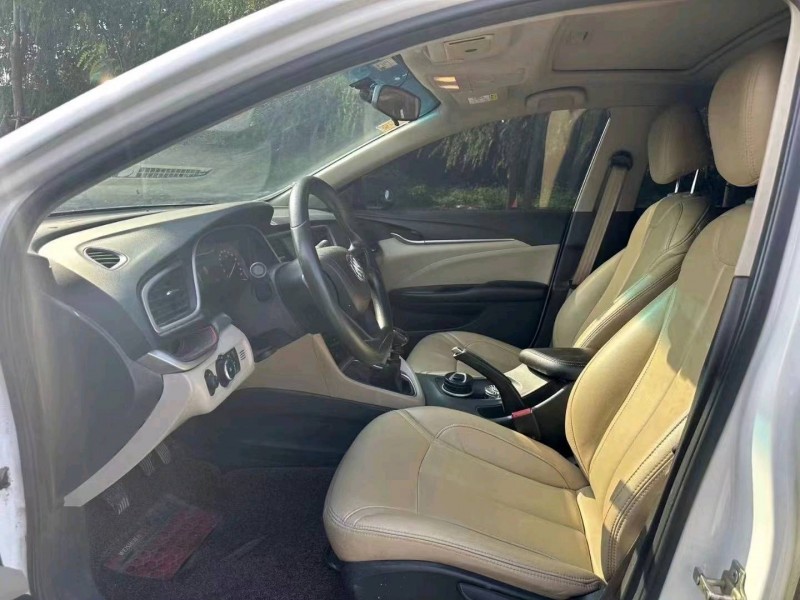 枣庄15年别克英朗4