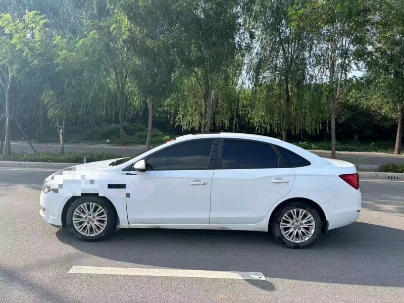 枣庄15年别克英朗7