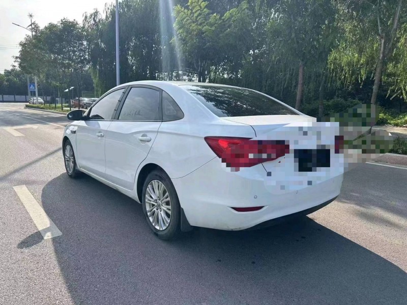 枣庄15年别克英朗8