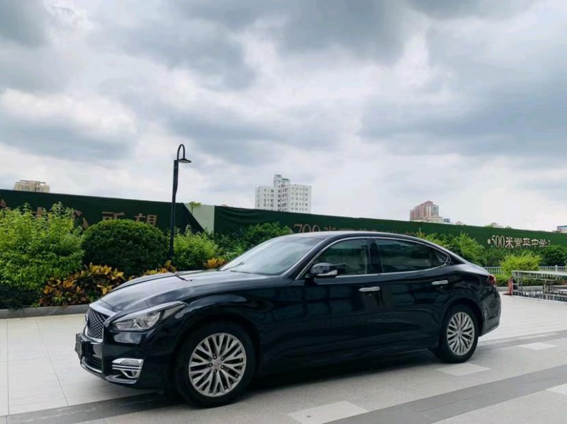东莞15年英菲尼迪Q702