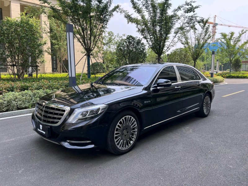 聊城17年奔驰迈巴赫S级2