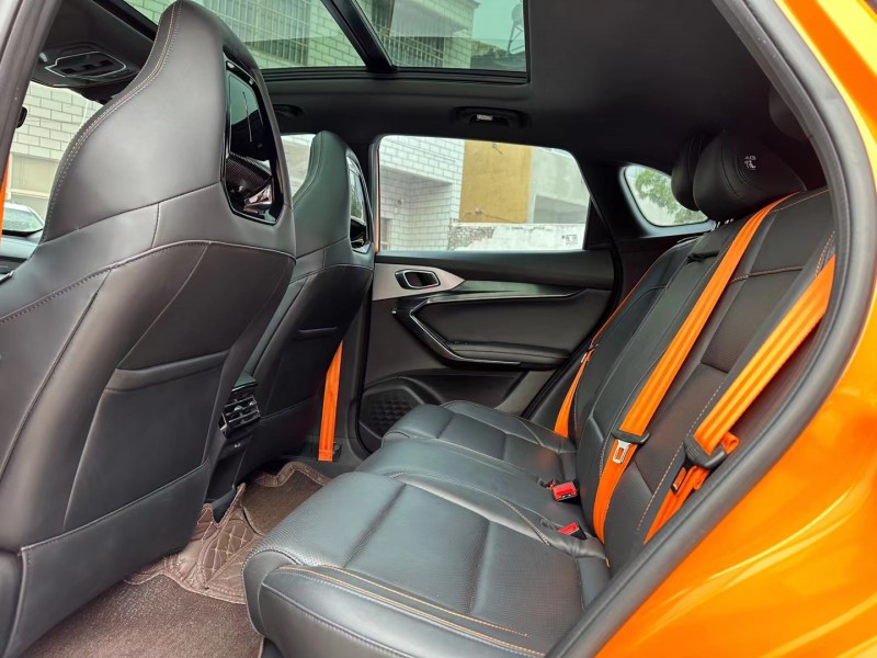 济宁22年名爵ONE6