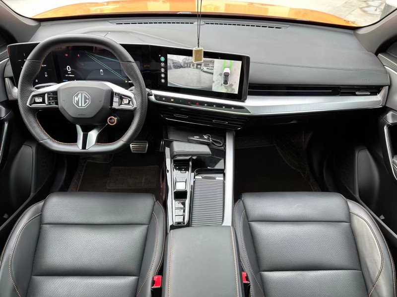 济宁22年名爵ONE8