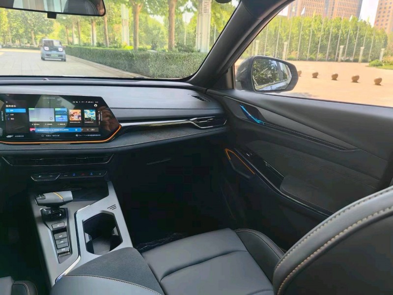 邯郸23年长安汽车欧尚8