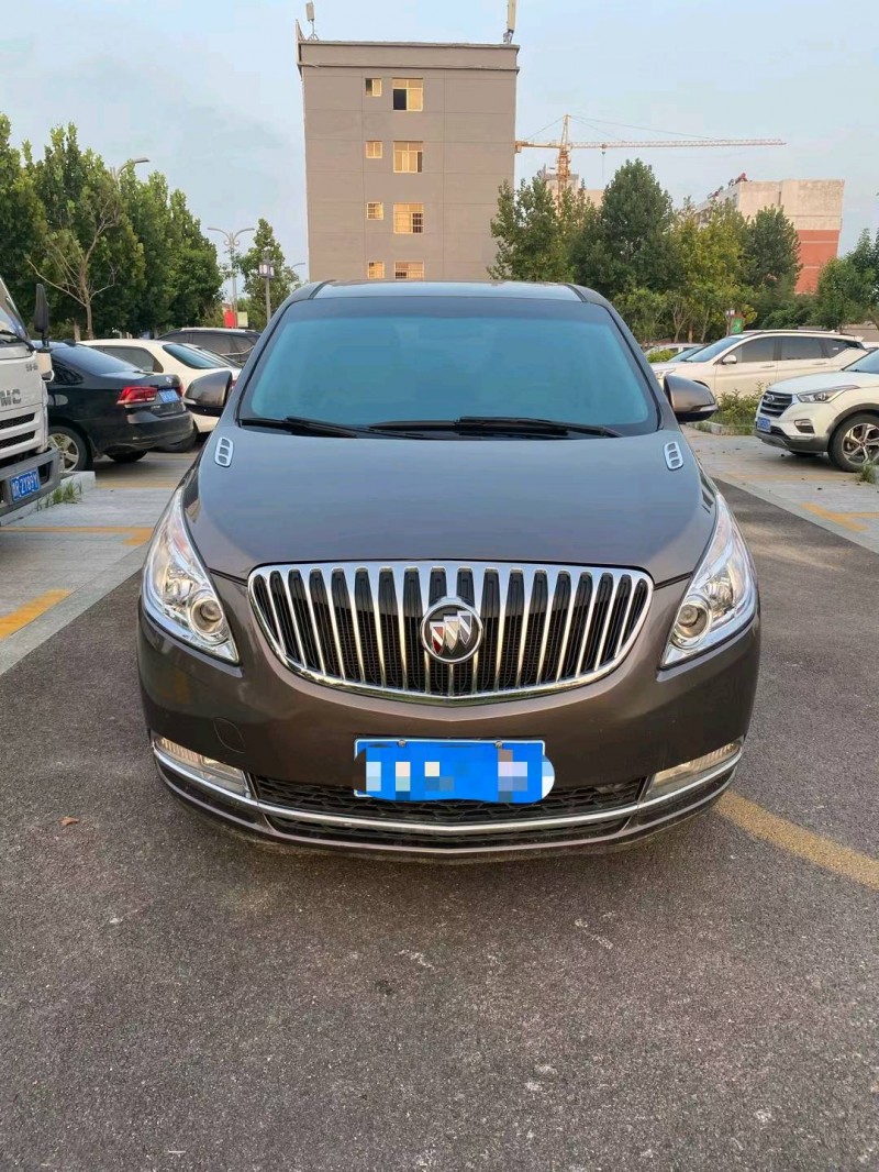 济南11年别克GL81