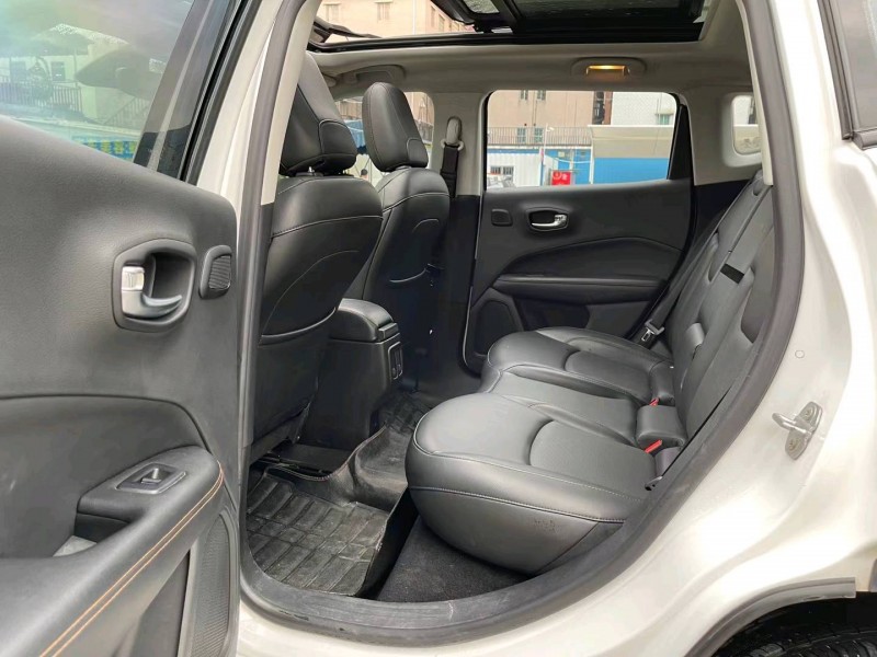 广州17年Jeep指南者8