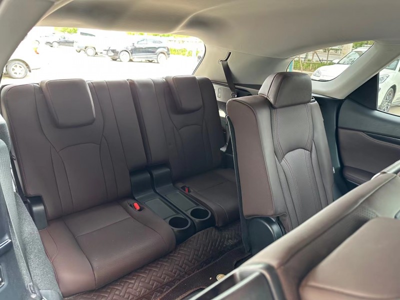 济宁21年雷克萨斯RX7