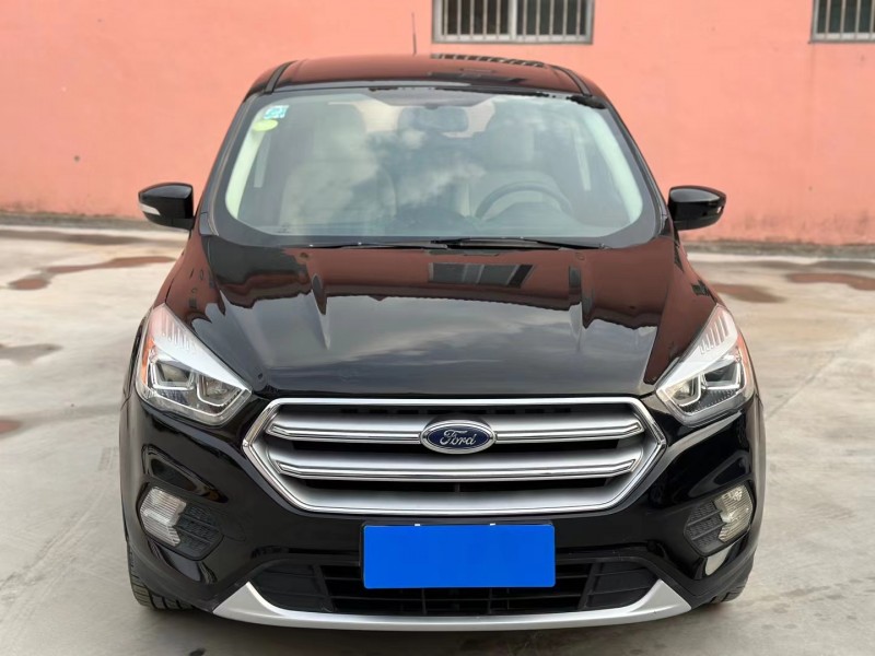 济宁17年福特翼虎1