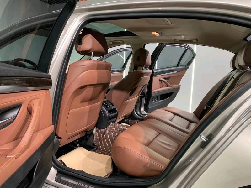 成都15年宝马5系6