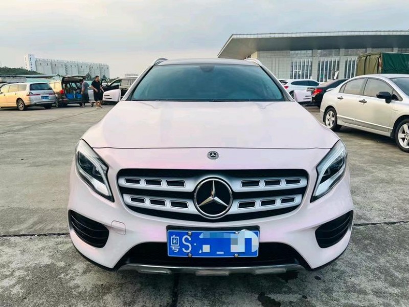 东莞19年奔驰GLA1