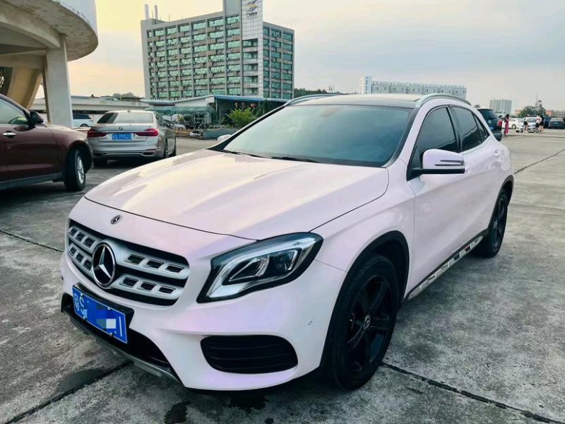 东莞19年奔驰GLA2