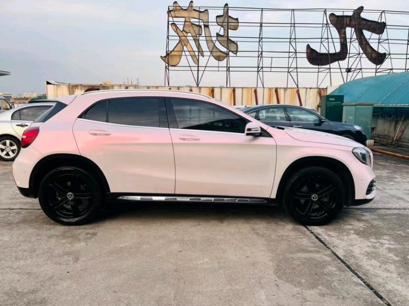 东莞19年奔驰GLA8