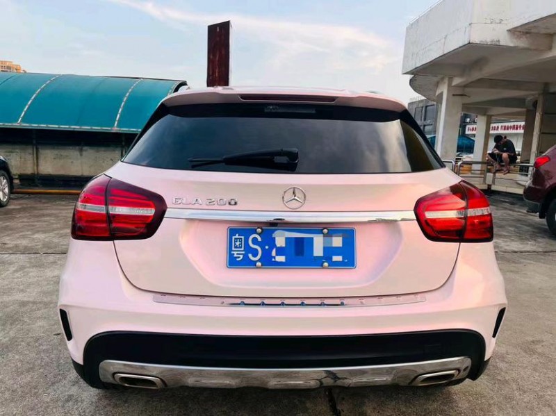 东莞19年奔驰GLA9