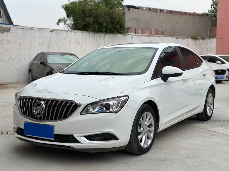 济宁17年别克威朗2