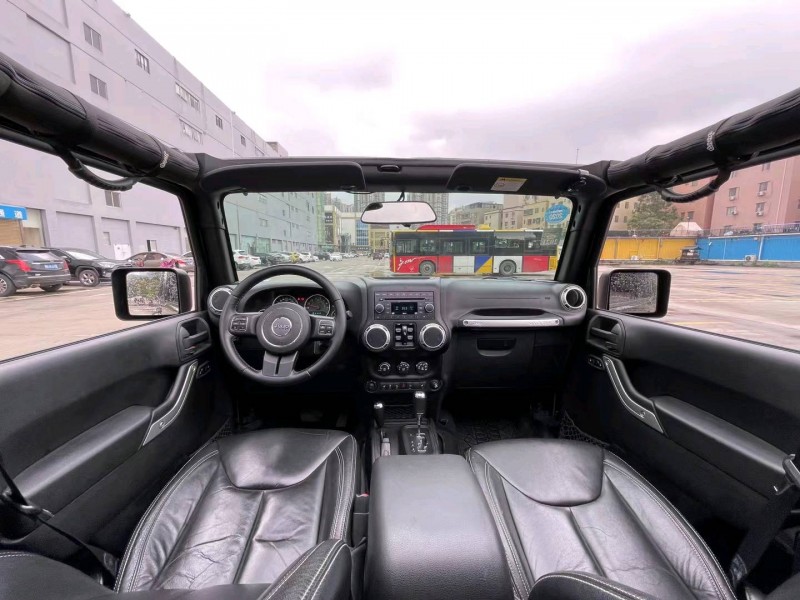 广州17年Jeep牧马人6