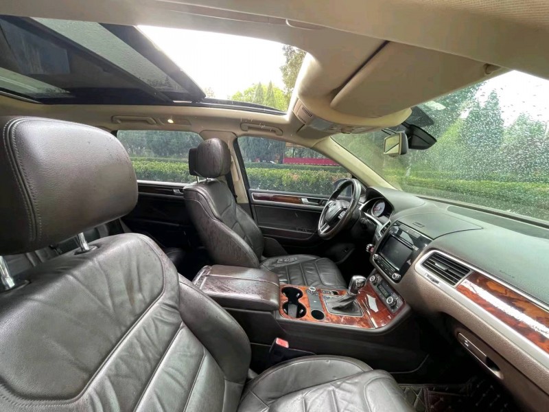 济南14年大众途锐7