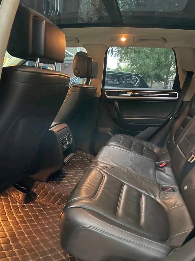 济南14年大众途锐8