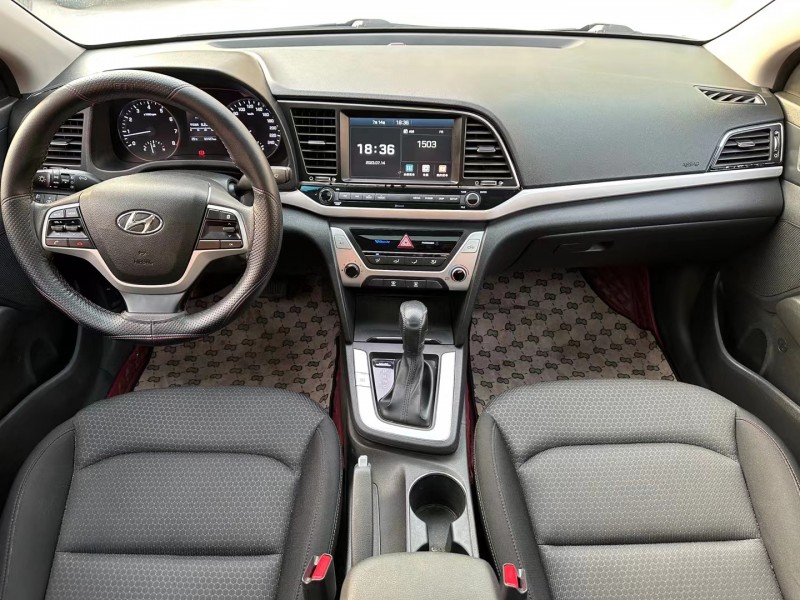 济宁16年现代领动7