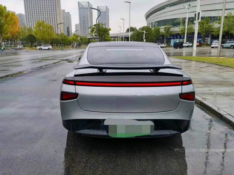 鄂州22年小鵬汽車p76