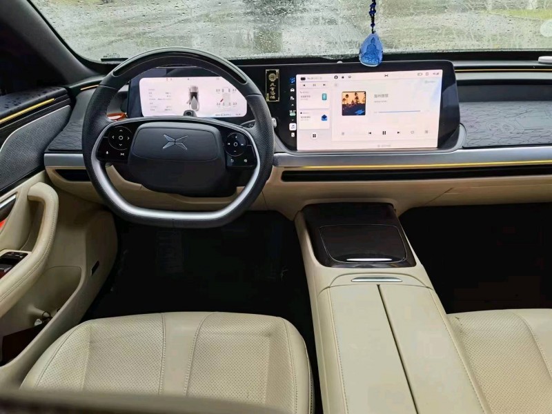 鄂州22年小鵬汽車p77