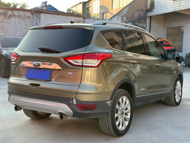 济宁14年福特翼虎4