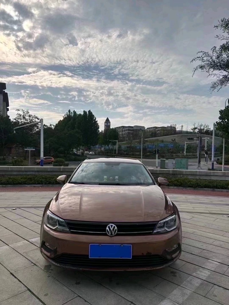 枣庄17年大众凌渡1