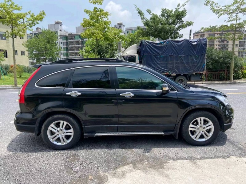 广州11年本田CRV3