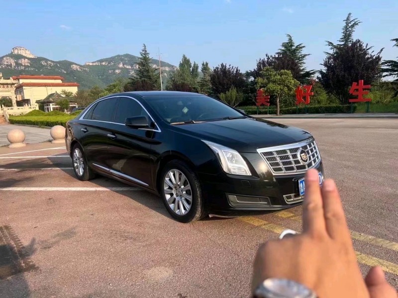 东营13年凯迪拉克XTS3