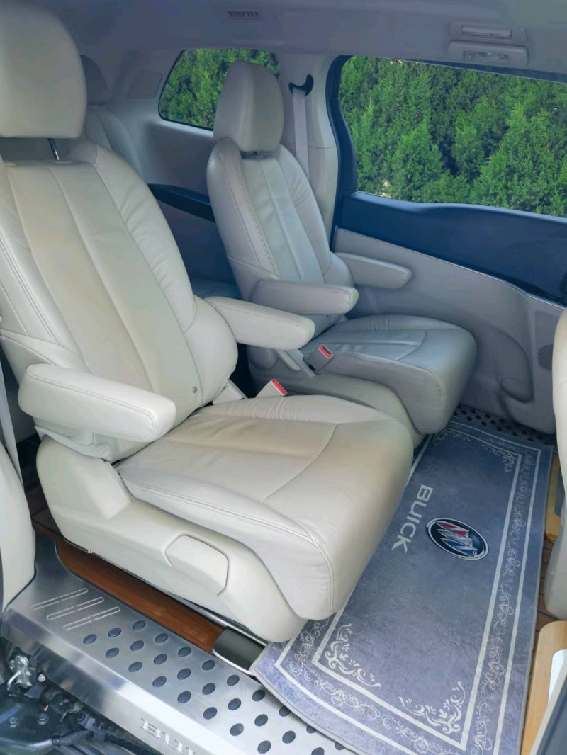 枣庄18年别克GL88