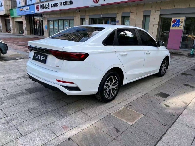 衡阳23年吉利帝豪8