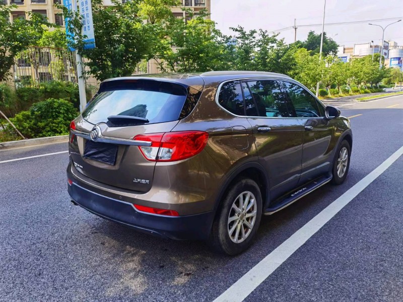 苏州16年别克昂科威8