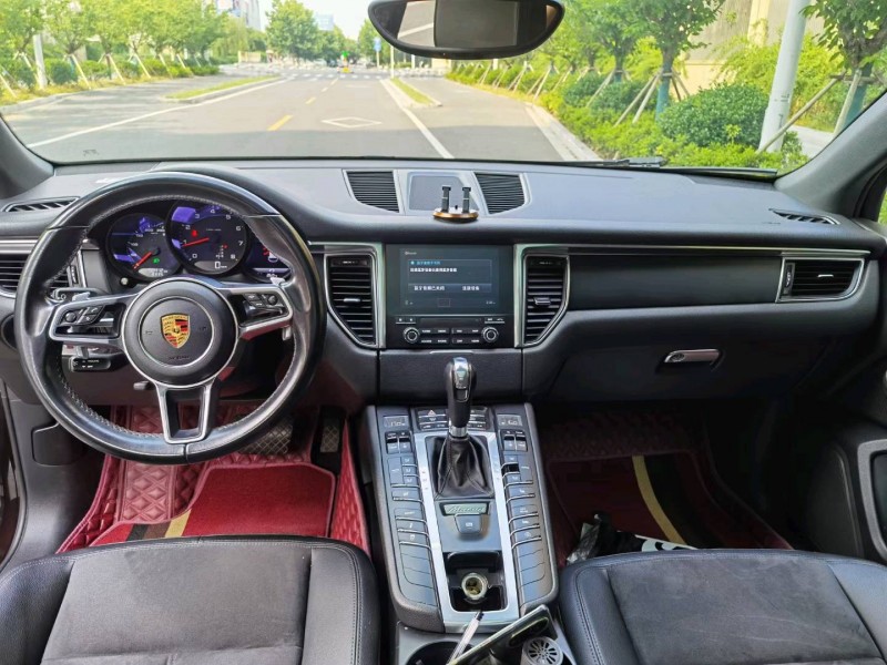 苏州17年保时捷Macan4