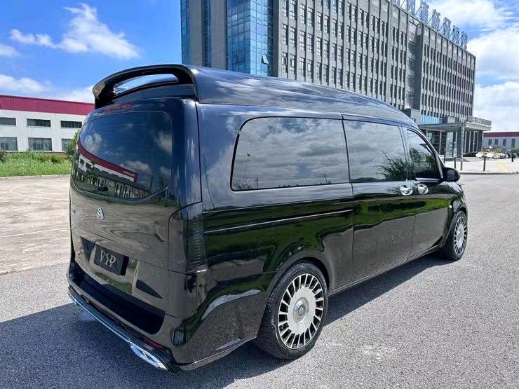 盐城18年奔驰威霆9