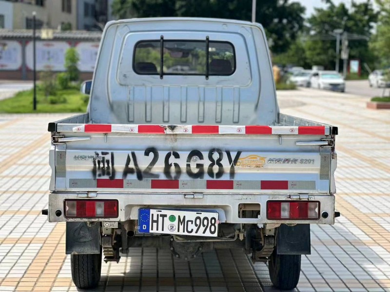 汕头21年长安汽车星卡9