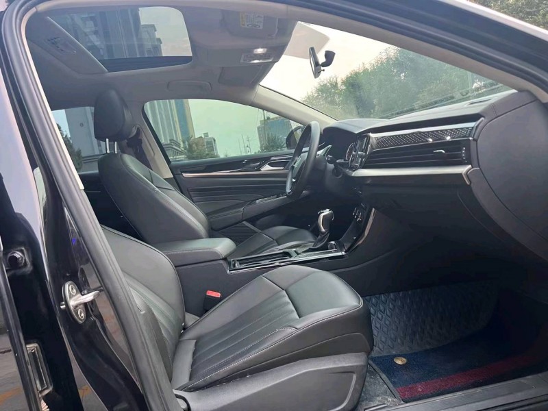 济宁19年大众帕萨特4