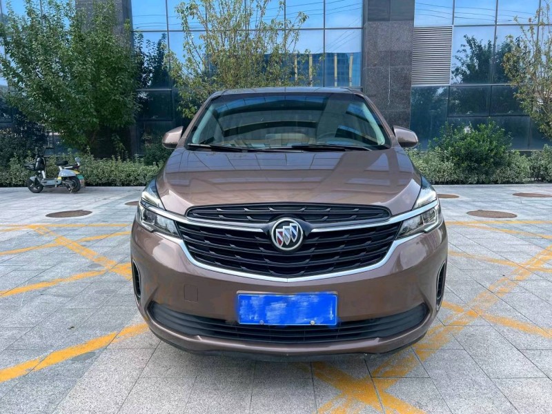 济宁21年别克GL81