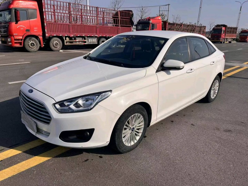 徐州17年福特福睿斯2