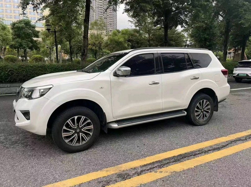 珠海19年日产途乐3